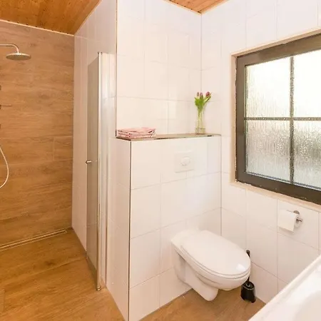 Beautiful With Garden Holiday home
