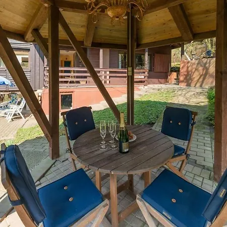 Holiday home Beautiful With Garden